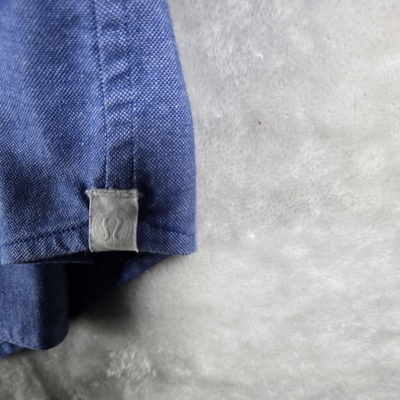 Lululemon Front Pocket Long Sleeve Shirt Medium Button Up Blue Collar - Picture 4 of 9